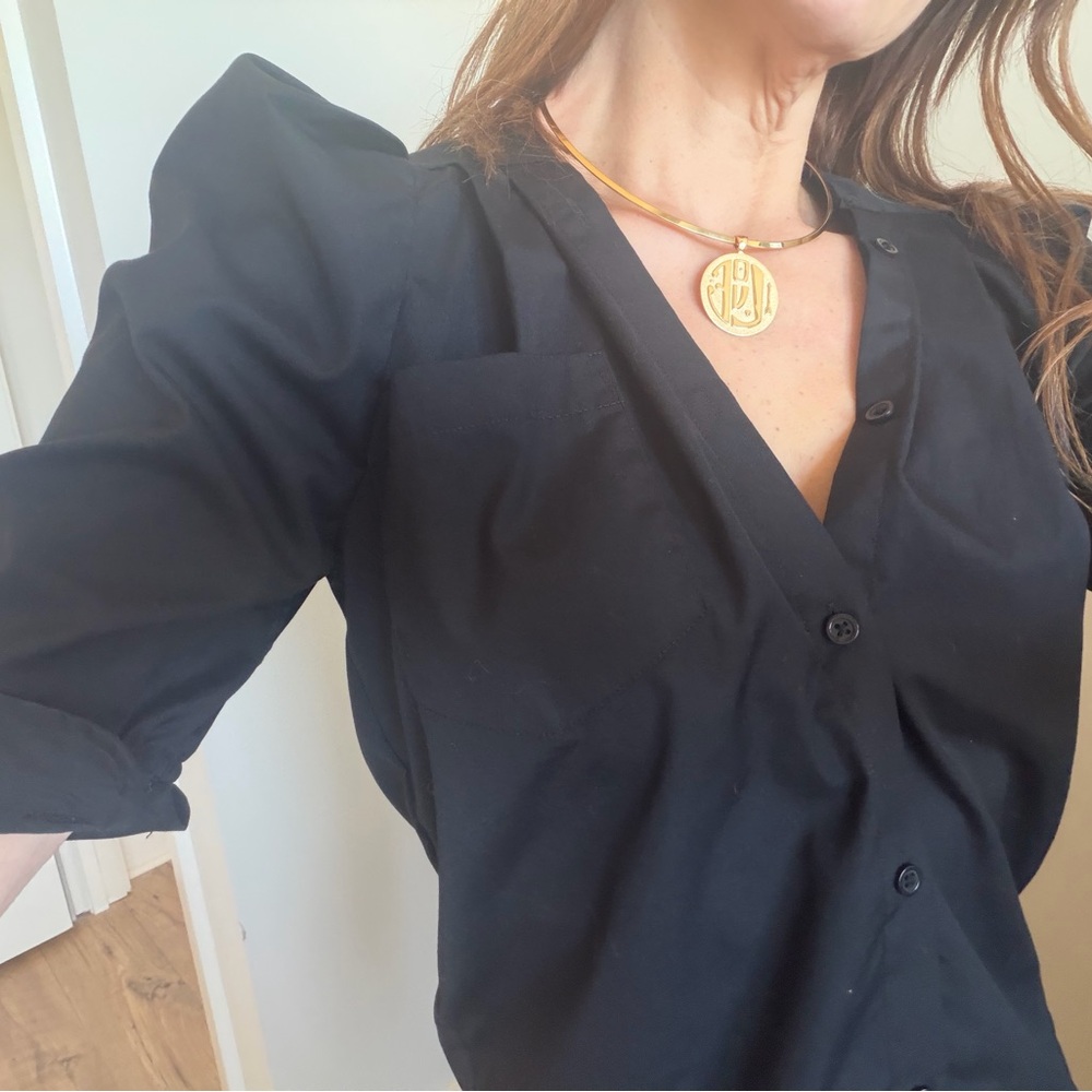 "Bon Voyage", by KMJ. No ruffles.... crispy poplin Blouse